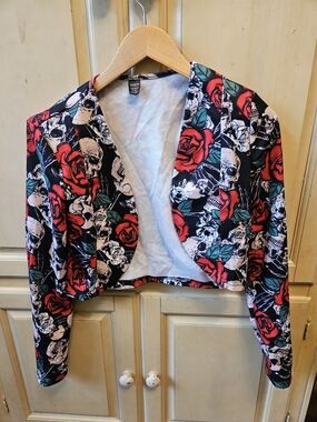 Black Skull/Floral-Print Cropped Blazer